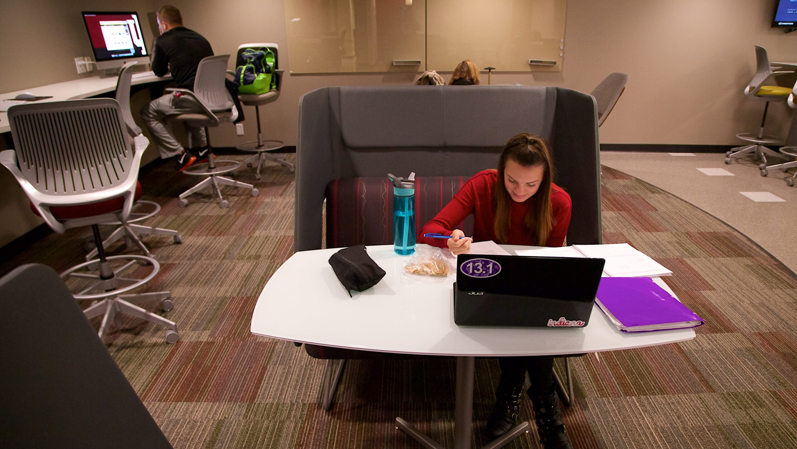 Indiana University's informal learnings spaces allow students to participate in a range of activities. 