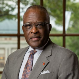 Headshot of Robert Jones, University of Illinois Urbana-Champaign